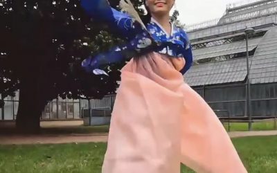 Une Odyssée Coréenne à Étroeungt : K-Pop et Danse Traditionnelle avec Jihyon LEE
